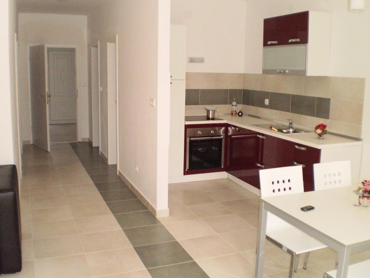 Apartments By The Sea Banjol, Rab - 12838 מראה חיצוני תמונה