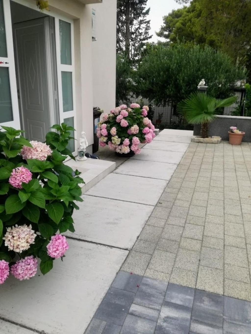 Apartments By The Sea Banjol, Rab - 12838 מראה חיצוני תמונה